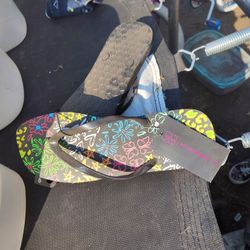 New With Tag's No Bo Flip Flops Women 9