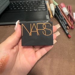 Bars Bronzer