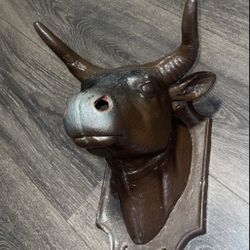 Cast Iron Bull's Head