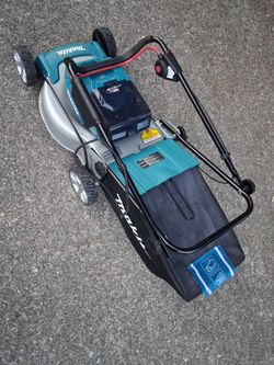 Makita MXL03 36Volt Lawn Mower(Unused Tool Only) pick up fremont sea. No low ball offers please. No trades.