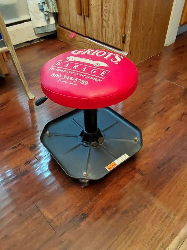 Adjustable Height Rolling Creeper Stool With Storage Tray