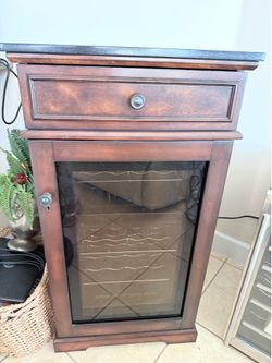 Wine Drinks Cooler Fridge Storage Cabinet