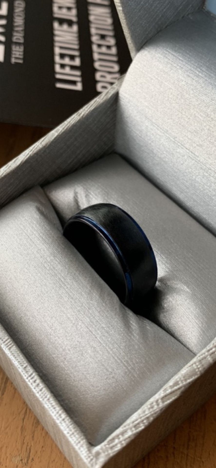 Zales Tantalum 8mm Black/Blue Mens Engagement Wedding Ring Size 8.5