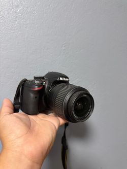 Nikon D3200 150$
