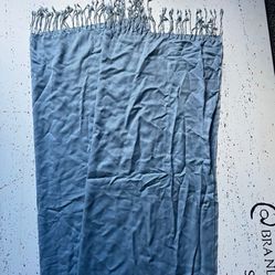 Cashmere Sutton studio scarf