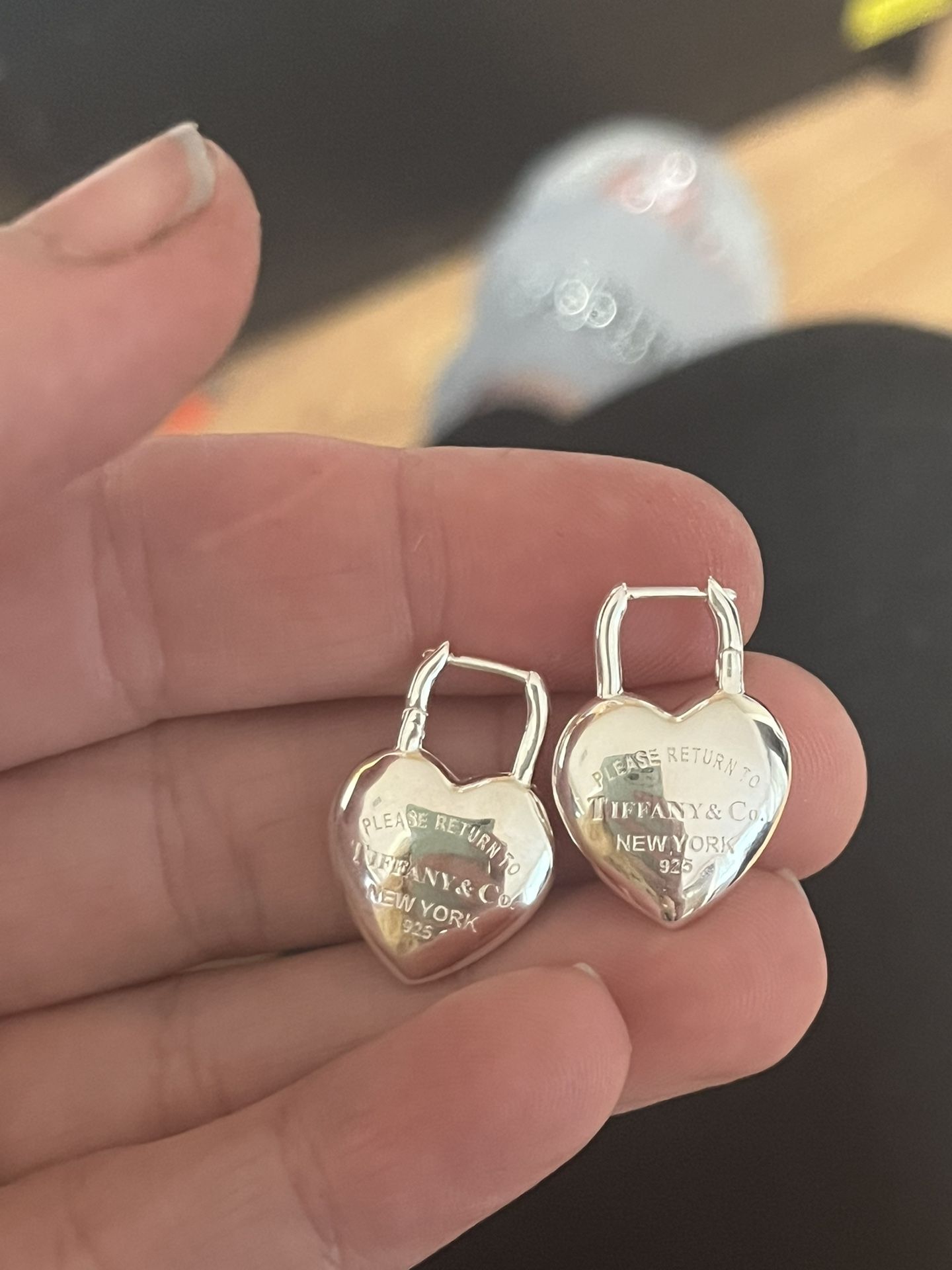 Tiffany And Co Full heart Earrings Dangle Excellent Condition