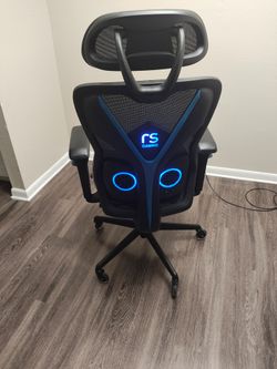 Eonix chair and footrest by RS Gaming