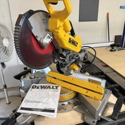 DeWalt 12” Compound Miter Saw. 