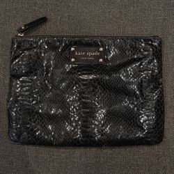KATE SPADE BLACK FAUX SNAKE SKIN MINI CLUTCH