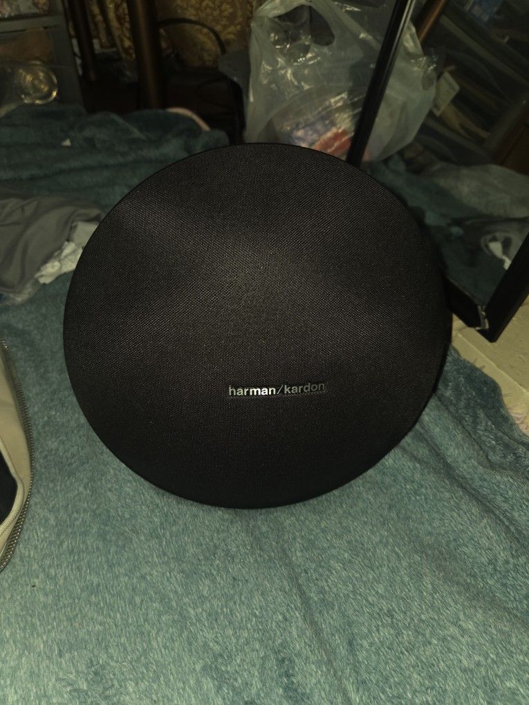 Harman Kardon Onyx Studio 4 Wireless Bluetooth Speaker