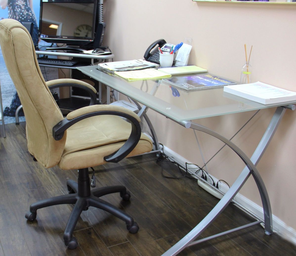 2 Zentra Desk Silver/Clear Contemporary Tempered Glass 48"W 