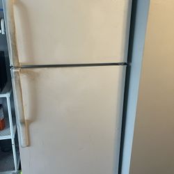 Frigidaire Refrigerator