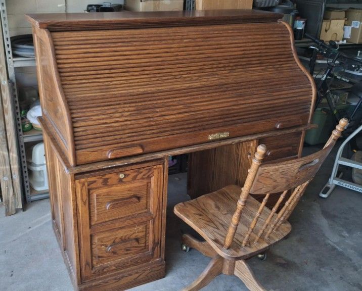 Solid Oak Roll-top Desk