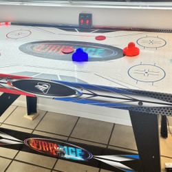 Air Hockey 