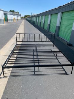 King Size Platform Frame