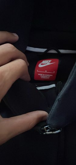 Black Nike tech