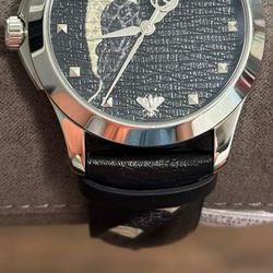 Gucci Men Watch 