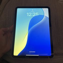 Apple iPad 10th Generation (2022) A14 Bionic Chip 