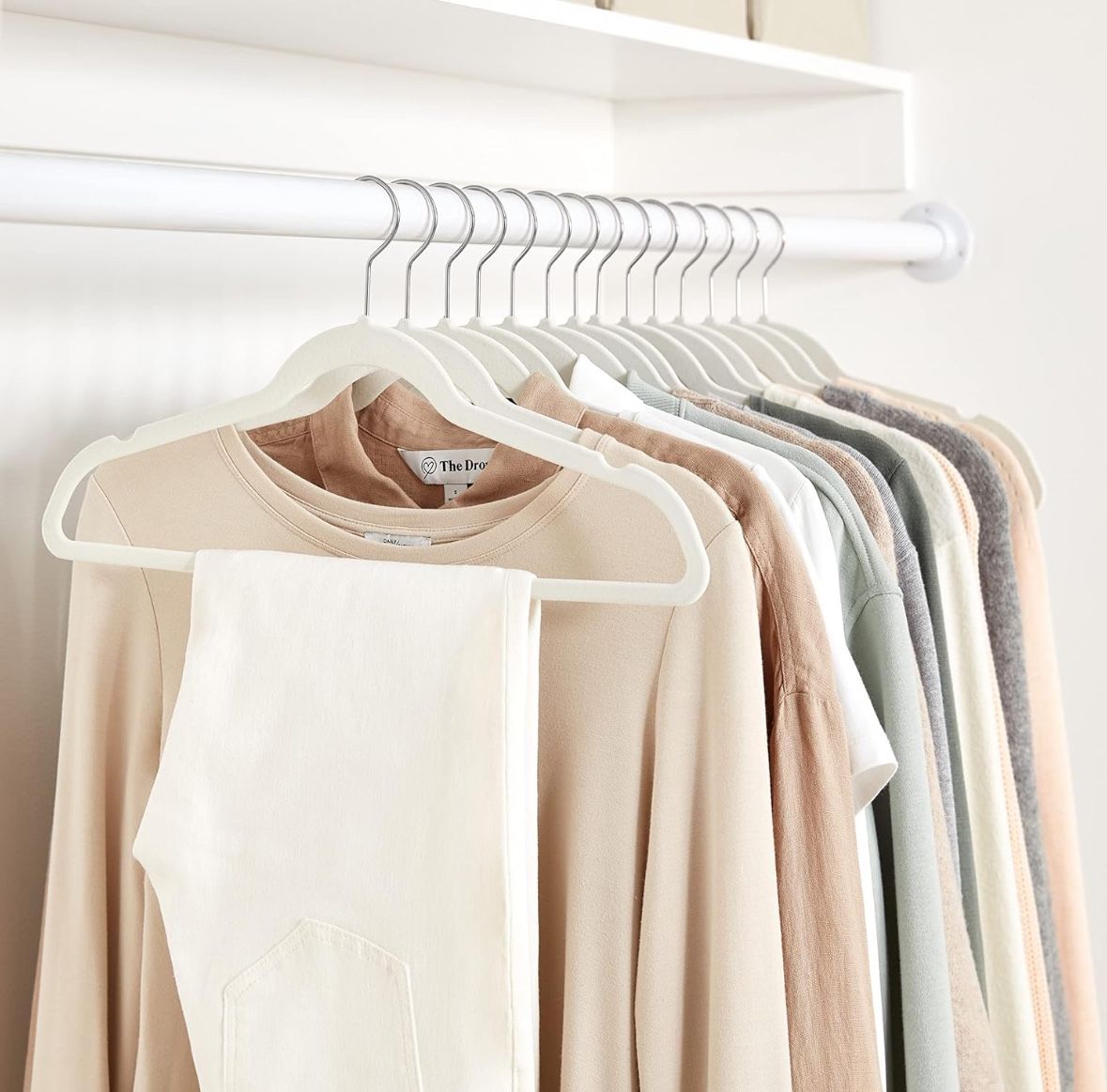 50 Pack Velvet Clothes Hangers