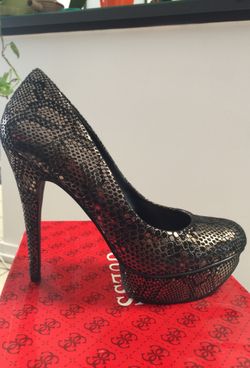 High heels size 8