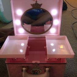 Disney Princess Light Up Vanity 