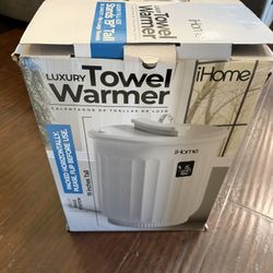iHome 20L Towel Warmer Bucket with Inner Fragrance Pad Holder 400 W, White Plastic Finish