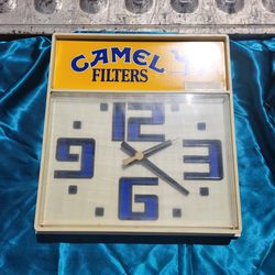 Vintage 1985 Camel Filyers Battery Operated Clock