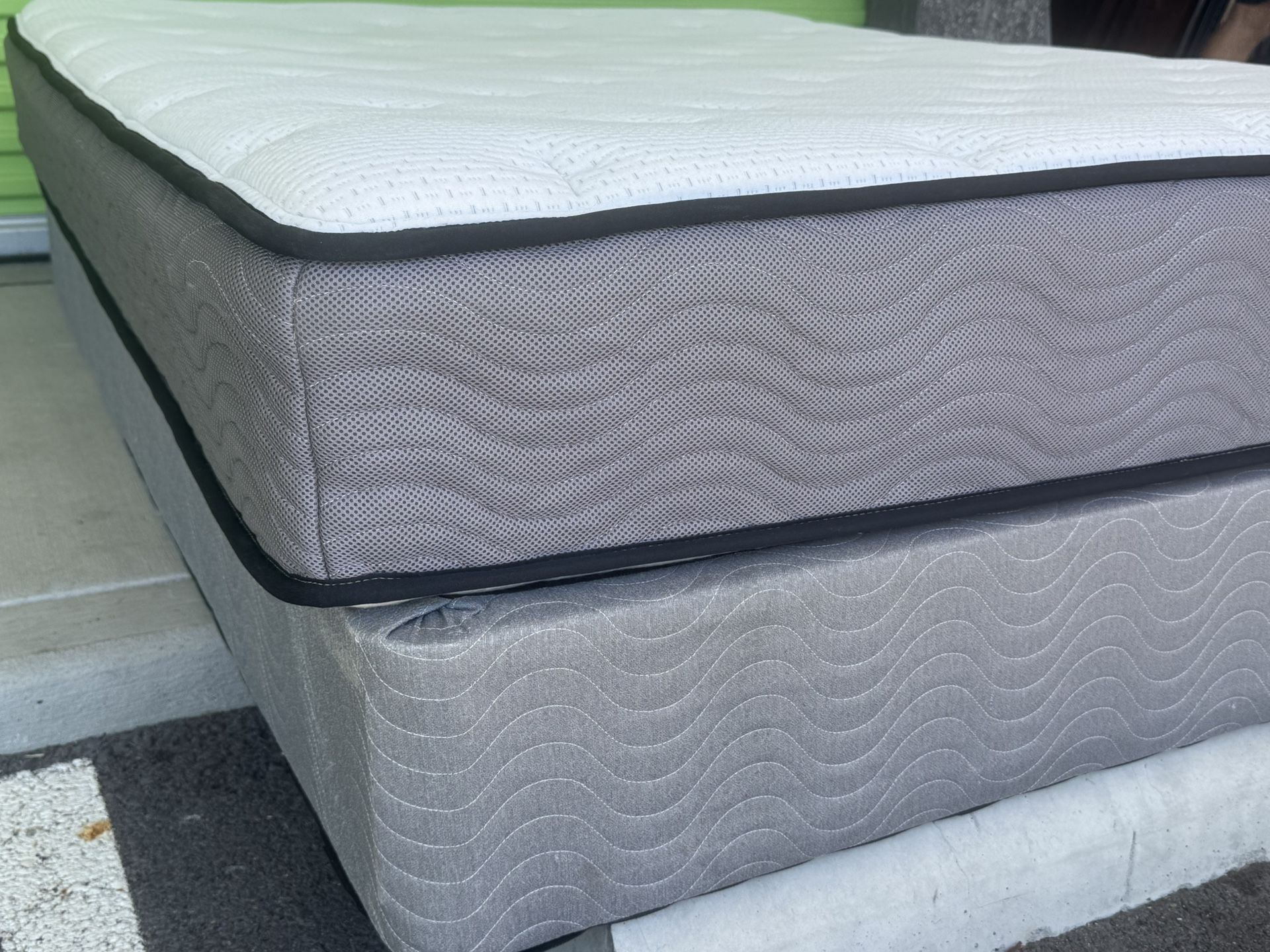 Queen Size Mattress - Box Spring And Frame Optional