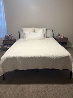 Queen mattress and metal bed frame