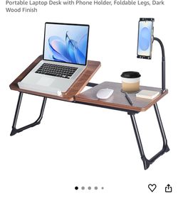 Portable laptop desk