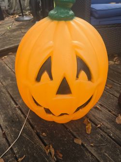 22-in vintage pumpkin blow mold the price is firm