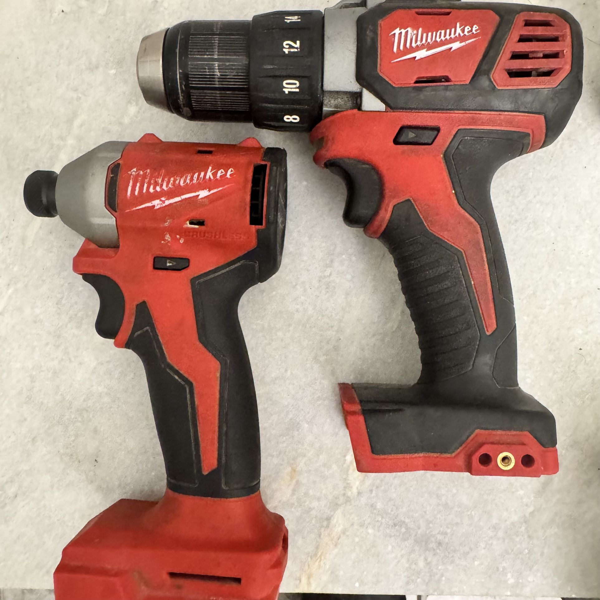 Milwaukee Drill + 1/4 Impact Driver M18