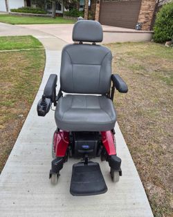 Electric wheelchair