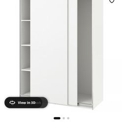 Closet/ Wardrobe With Sliding Doors
