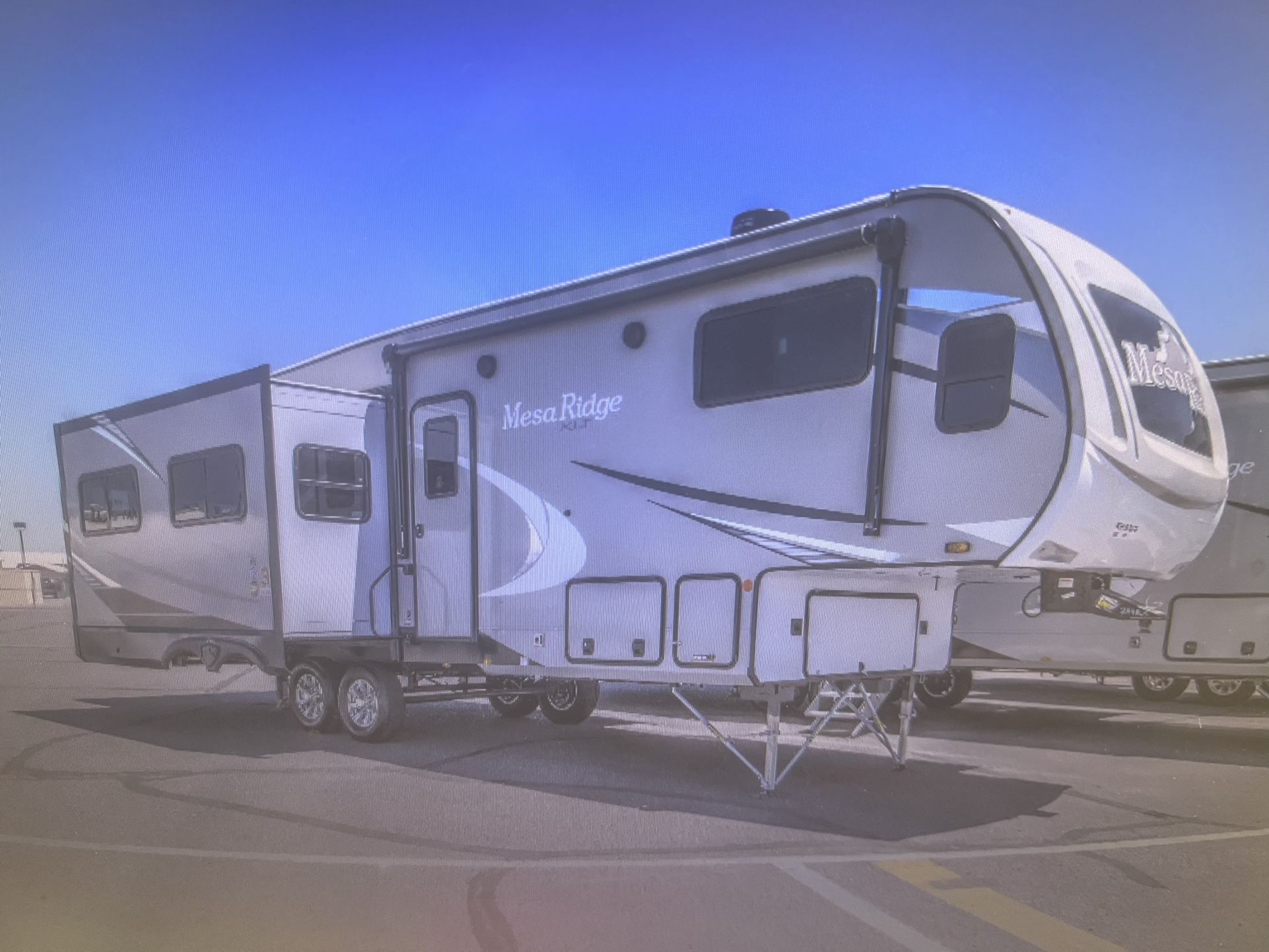 2022 MESA RIDGE 294 RLS