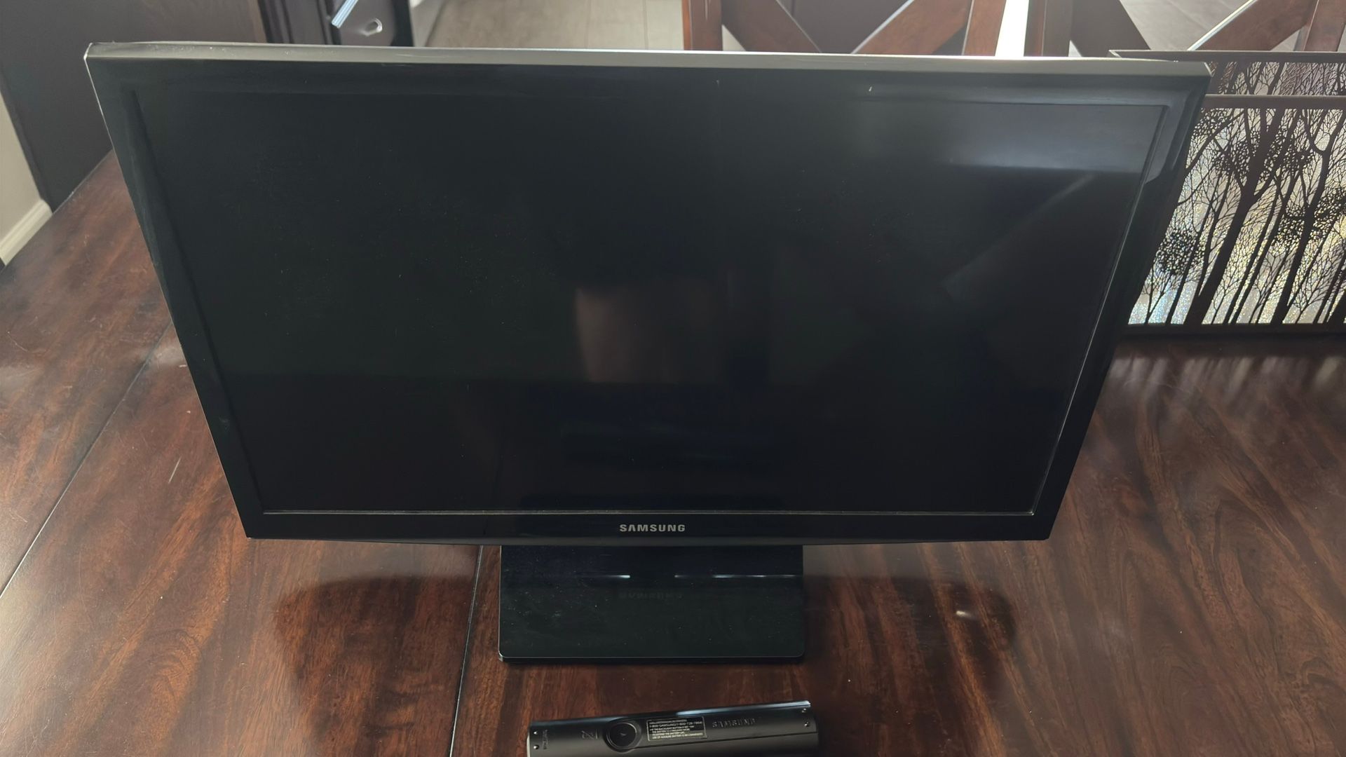 Samsung 24” H4000 LED TV