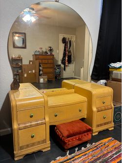 Vanity Mirror Dresser