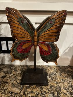Vintage Butterfly Table Decor - Like New