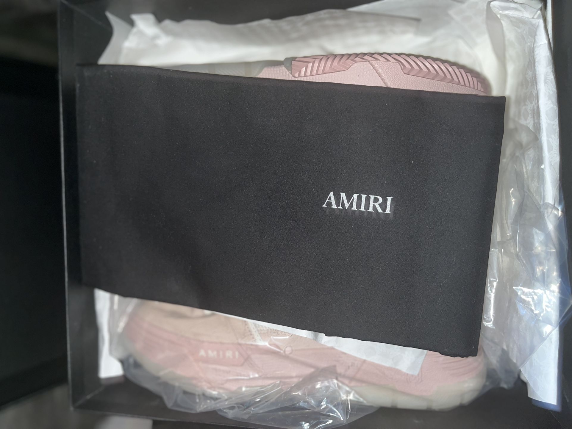 Amiri shows