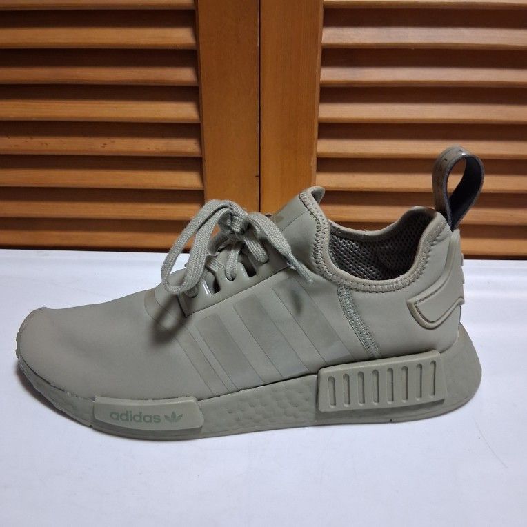 Adidas NMD R1 Clay Women's Sneaker * Size: 9.5