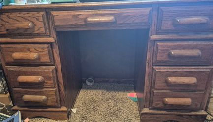 Free desk