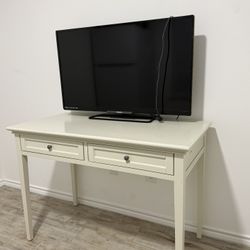 Desk & TV for sale 