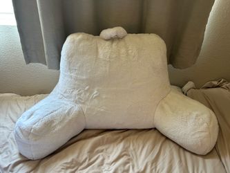 Fluffy White Bed Rest Pillow