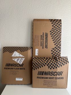 NASCAR pink car set -new