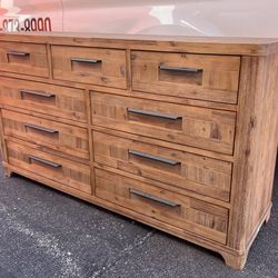 Designer 9-Drawer Rustic Oak Dresser