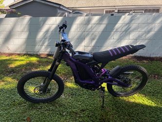 2024 Surron Light Bee X purple/black