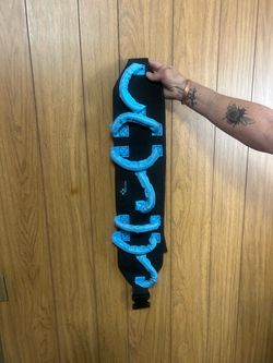 Body brace with handles