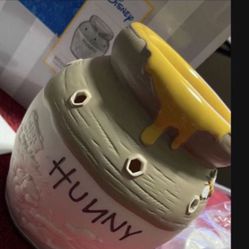 CA. SCENTSY WINNIE THE POOH HUNNY POT. NO BULB. NOT USED. RETIRED. 