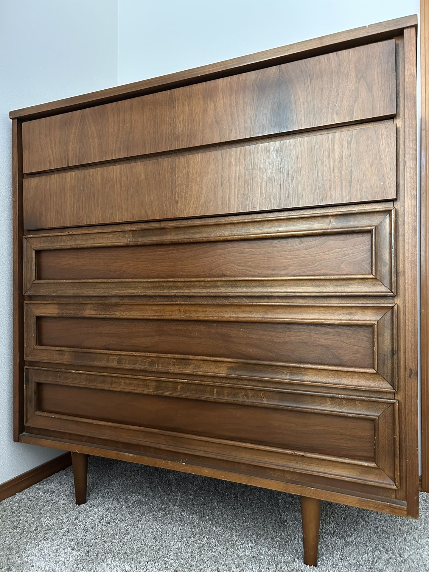 Gorgeous 5 Drawer Midcentury Dresser