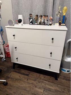Little Seeds Rowan Valley Lark White Urban 3-Drawer Dresser (36L x 18w x 33H)